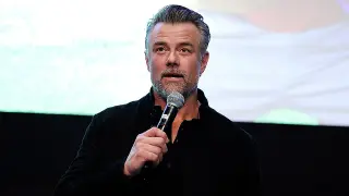 Josh Duhamel Urges Minnesota Voters to Turn Out for 2026 Midterms