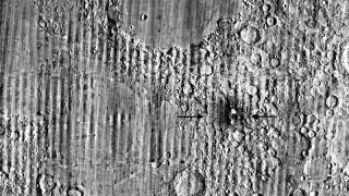Moon reveals largest fresh crater spotted by orbiting LRO