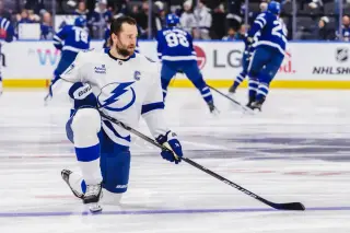Hedman opens up about mental health and leadership with Lightning