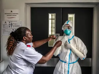 Kenya Ebola Cases Reach Seven as Health Workers and Relatives Test Positive