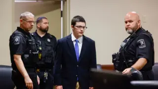 Messages reveal Georgia teen sought infamy in deadly high school shooting
