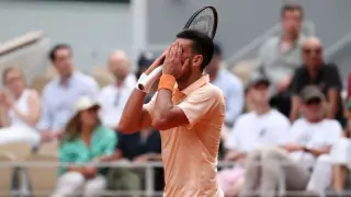 Brazilian teen stuns Djokovic in Roland Garros shocker