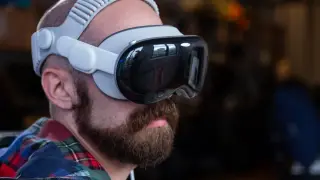 Apple's Vision Pro Successor Stalls as Meta's Lightweight Glasses Reshape the Market
