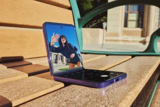 Motorola and Google Roll Out Wardrobe in Google Photos and a Personal Daily Drops Feed