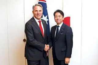 Australia Hosts Japan's Hypersonic Missile Tests Under New Security Pact