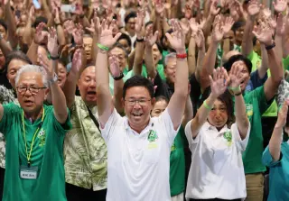 LDP-backed Genta Koja clinches Okinawa governorship with base-relocation stance