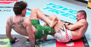 Salkilld tops Gamrot in first-round finish as knee pops, eyes quick return.