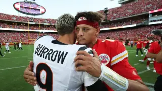Early NFL Split: Bengals and Seahawks Lead 2-0 Pack, While Chiefs and Eagles Face Skepticism