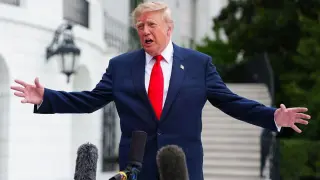 Trump and Iran Dismiss Midterm Influence as Pence Condemns Russia Diesel Deal