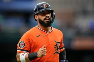 Torres Lands on 10-Day IL with Oblique Strain as Tigers Shuffle Infield