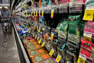 FDA retracts Taco Bell lettuce Cyclospora link after false-positive finding