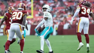 Dolphins’ Preseason Opener Sparks Quick Takeaways: Douglas Shines, Willis Moves, Depth Under Scrutiny
