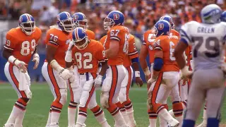 Broncos and Seahawks clash in rare color-versus-color NFL showdown