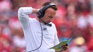 Achane's ACL tear leaves Dolphins facing historic 0-17 season