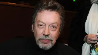 Generations of Stars Honor Tim Curry's Fearless Range