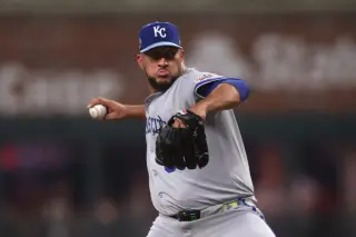 Royals Closer Estévez Sidelined by Rotator Cuff Strain, Rehab Reset Targets June Return