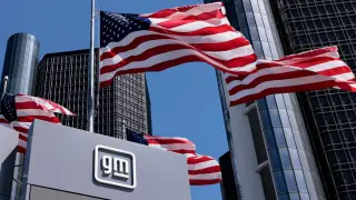 AI Wave Trims Over 20,000 White-Collar Jobs at Detroit's Big Three