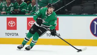 Robertson inks $12M, one-year deal to stay with Stars