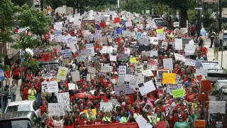 NC educators rally in Raleigh for higher pay and school funding