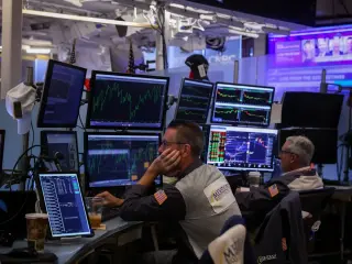 AI-Driven Debt Surge Fuels Global Bond Selloff and Higher Yields