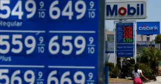 Trump pushes DOJ probe into gas-price gouging as prices slip