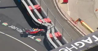 Hamilton risks double punishment by ignoring Ferrari's stop command after practice crash