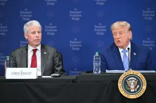 Trump Weighs Diesel Export Ban Amid Record Prices, Igniting Industry Backlash