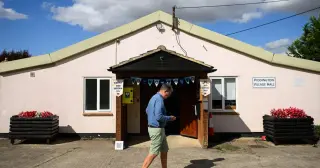 Oxfordshire village holds symbolic secession vote over asylum housing