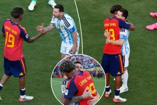 Bridge of Generations: Yamal Celebrates Spain's World Cup Triumph with Messi