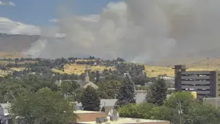 Boise Foothills vegetation fire expands, triggering evacuations