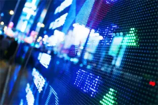 Wedbush Sees Durable Earnings Path From Sandisk's Long-Term Targets
