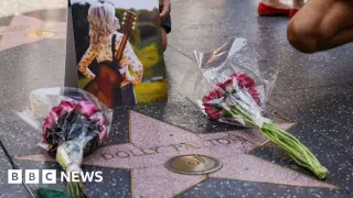 New Dolly Parton Star to Replace Damaged Hollywood Honor