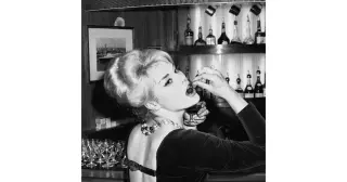 Elke Sommer, 1960s Hollywood Icon and Golden Globe Winner, Dies at 85