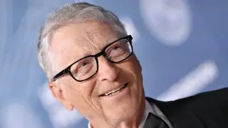Gates warns AI rush could outpace policy, calls for global governance