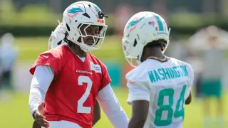 Dolphins Camp Day 9: Willis Struggles to Close, Washington Delivers Big Plays