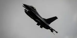 Ukrainian Pilots Train in the UK to Embrace Western Tactics Ahead of F-16 Flight