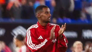 Isak’s rapid double powers Liverpool past Ipswich with Gakpo’s assists