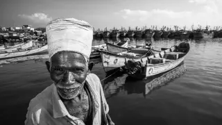 The Sea's Grip: Life and Labor at Chennai's Kasimedu Harbour