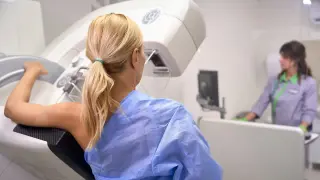 FDA Clears AI Tool to Predict Breast Cancer Recurrence Before Surgery