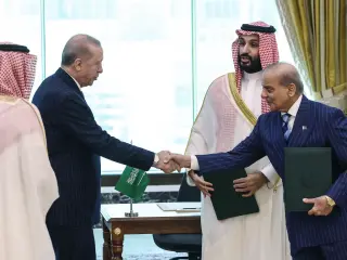 Three‑way defense pact: Turkey, Saudi Arabia and Pakistan pledge joint drills and tech collaboration