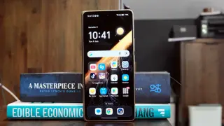 Honor Magic V6: A sleek foldable with stellar battery, but software holds it back
