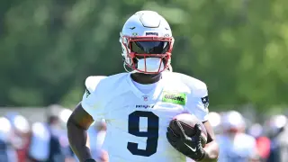 Boutte Leads Patriots in Fourth Practice as Campbell Shines in 1-on-1s