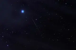 Orionid Meteor Shower Peaks Overnight: Halley's Comet Debris Offers Brief Dark-Sky Window