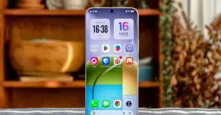 Tecno's Bezelless Concept Demonstrates True Edge-to-Edge Display