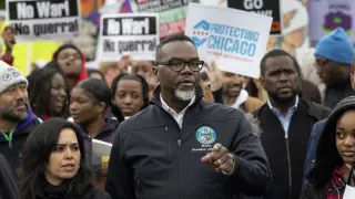 Chicago mayor: Bears likely stay, as stadium talks push forward