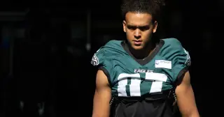 Eagles' rookie TE Eli Stowers lands on IR with hamstring setback