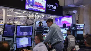 Treasury Yields Dip as Rate-Hike Fears Clash with Inflation Watch