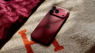 iPhone 18 Pro Max Review: Incremental Gains, No Headline Grabber