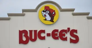 Trademark clash: Buc-ee’s accuses local Beavercreek store of logo infringement