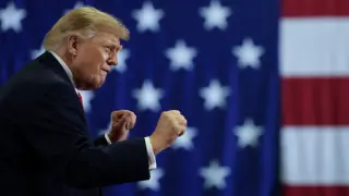 Trump Announces $90 Medicare Checks for 20 Million Seniors Amid Midterm Push